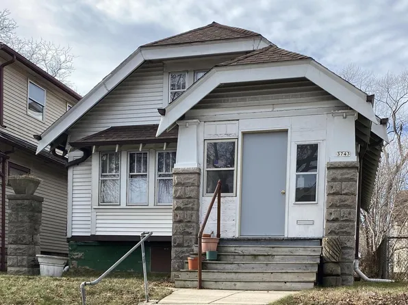 3743 Dr William Finlayson STREET, Milwaukee, WI 53212