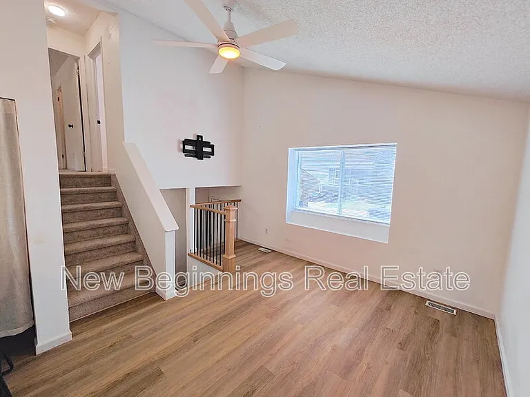 5560 Montgomery Ter — Photo 10