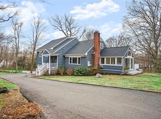75 Nubel Ln, New Canaan, CT 06840