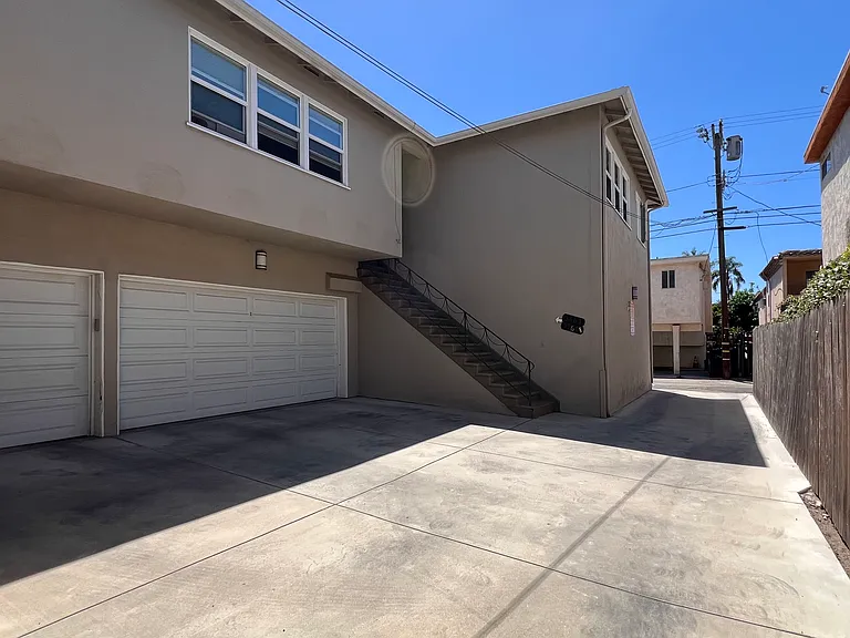 3365 1/2 Mentone Ave #3365-1/2 — Photo 20