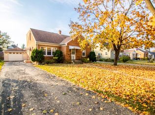 404 Pleasant St, Beaver Dam, WI 53916