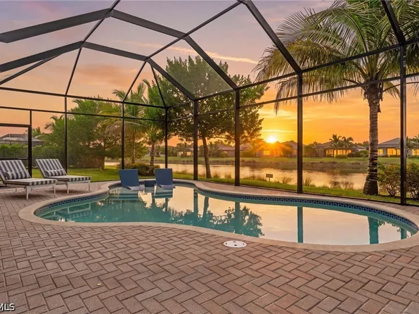 11523 Jacaranda Dr, Naples, FL 34120