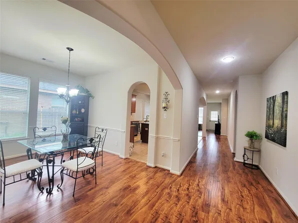 8811 Henrico Ln, Rosenberg, TX 77469