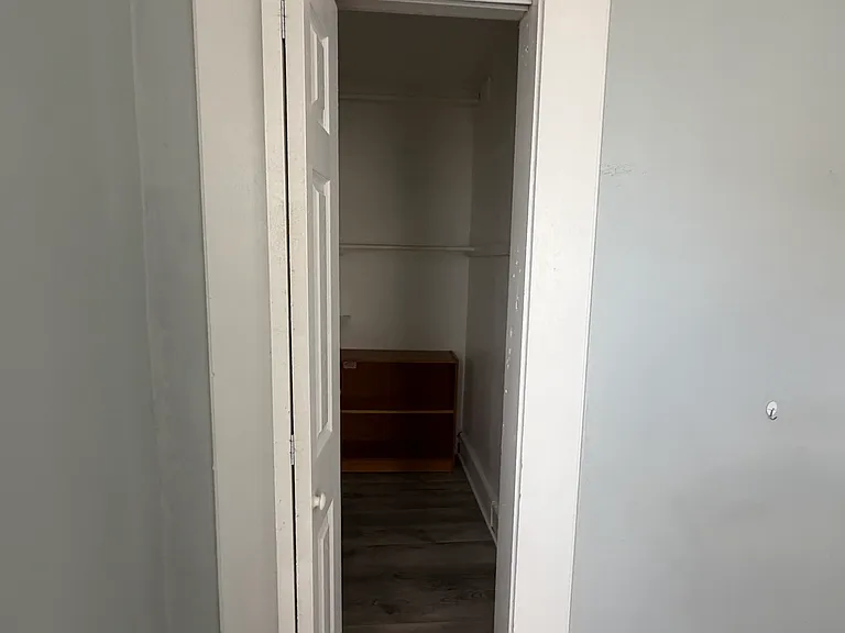516 Morris Ave #1 — Photo 11