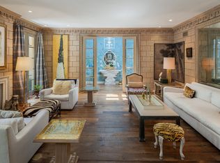 1495 Queens Rd, Los Angeles, CA 90069