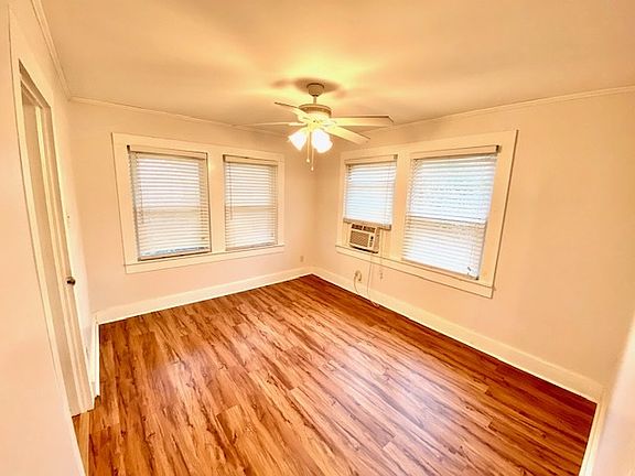 4th image of 405 Garnet St
