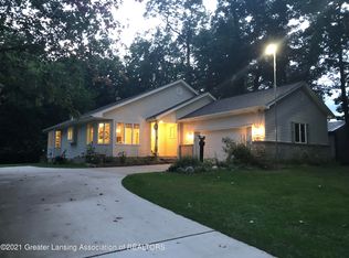 10510 S Us Highway 27, Dewitt, MI 48820