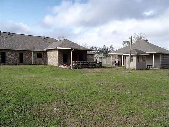 5th image of 2215 Cypress St
