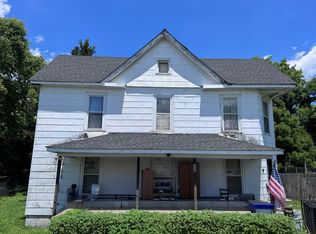 506 W 4th St, Siler City, NC 27344
