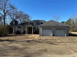 551 County Road 223 N, Henderson, TX 75652