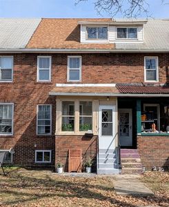1077 Priestley Ave, Erie, PA, 16511