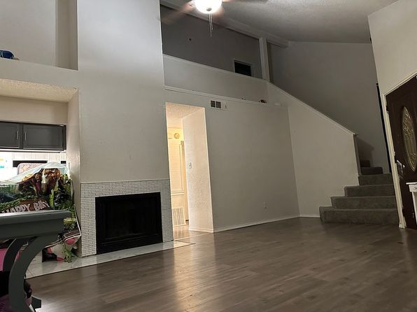 10332 Hillhouse Ln