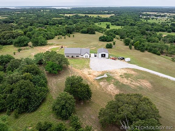 3rd image of 9894 McDuffee Rd