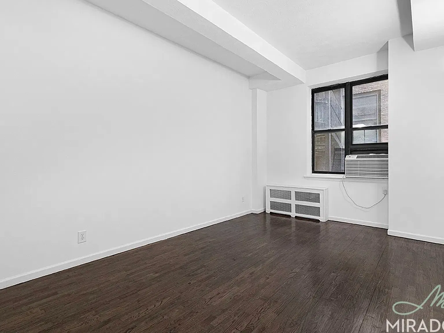 43 West 16th Street — Photo 1