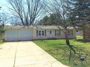 605 Ramsey Ln, Pleasant Lake, MI 49272