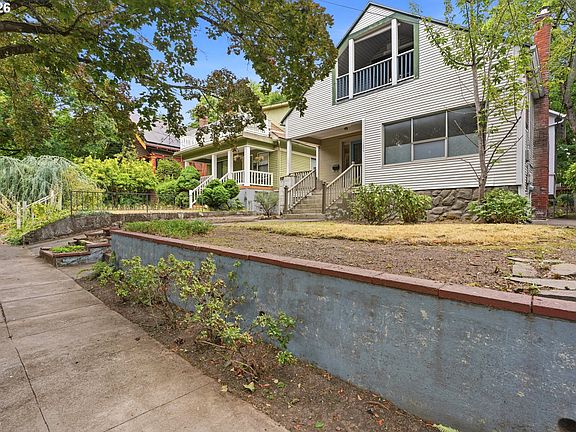 2nd image of 1324 SE 51st Ave