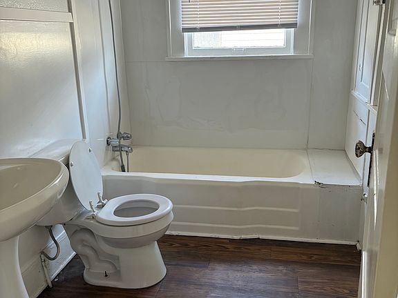 5th image of 632 Kings Hwy #632