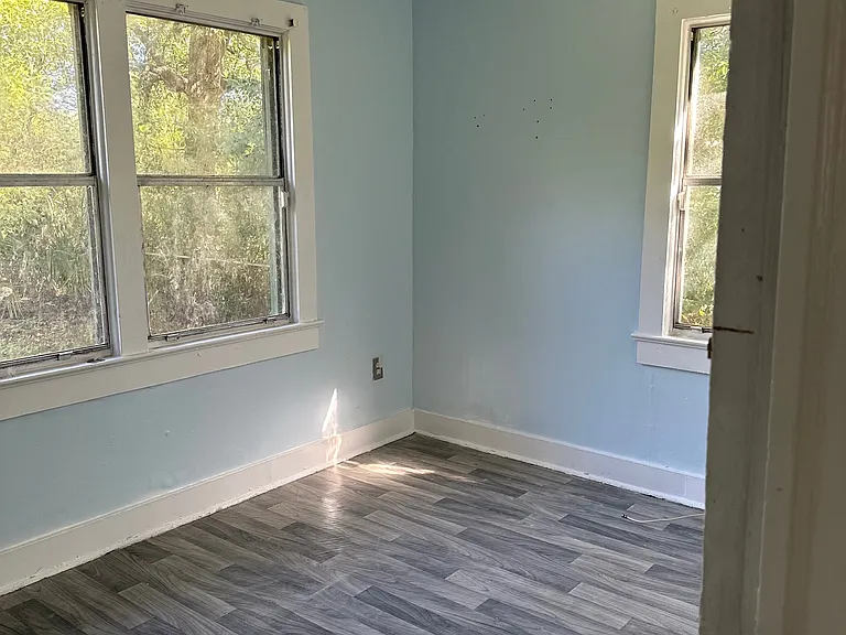 3033 Thomas St — Photo 20