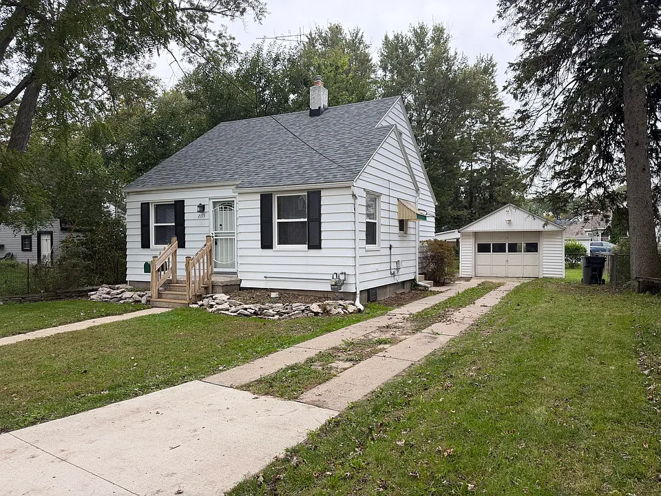 2115 Berdan Ave