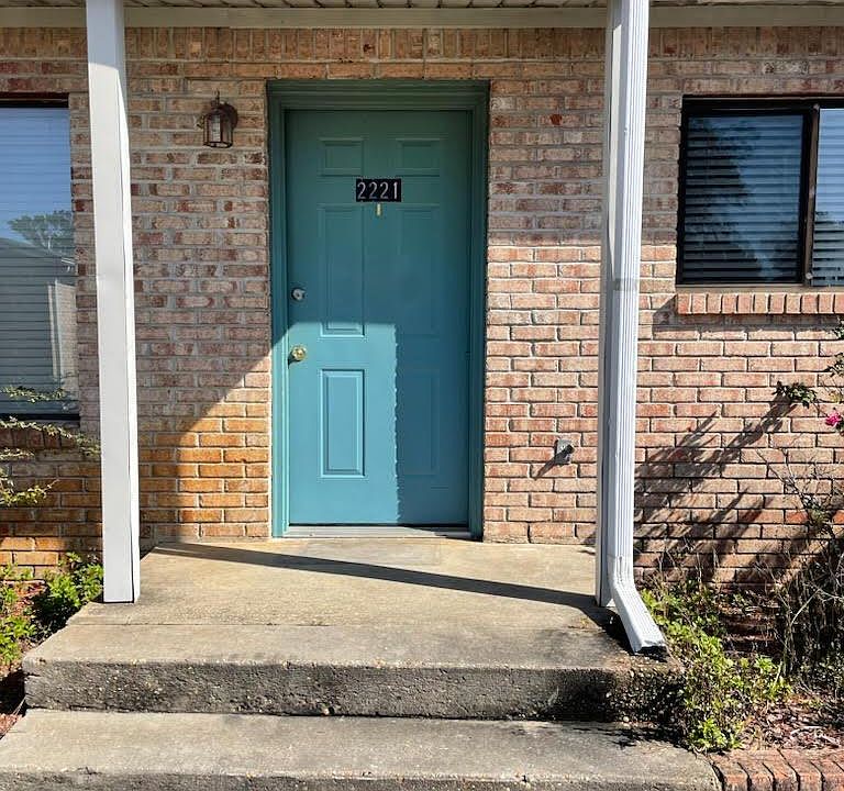 1st image of 2221 Paloma St