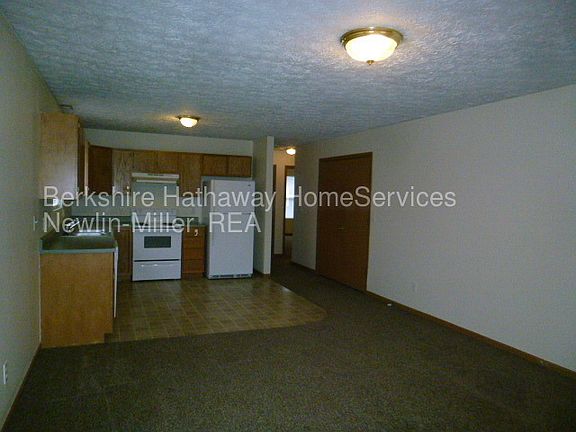 2nd image of 679 N 25th St