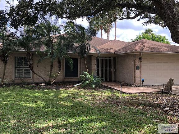 3rd image of 1932 Tangerine Dr
