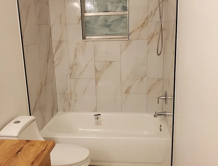 1906 Dixie Belle Dr — Photo 10