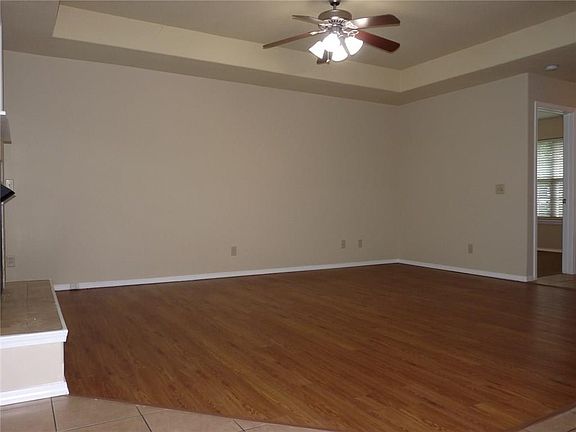 5th image of 27 Reighton Dr