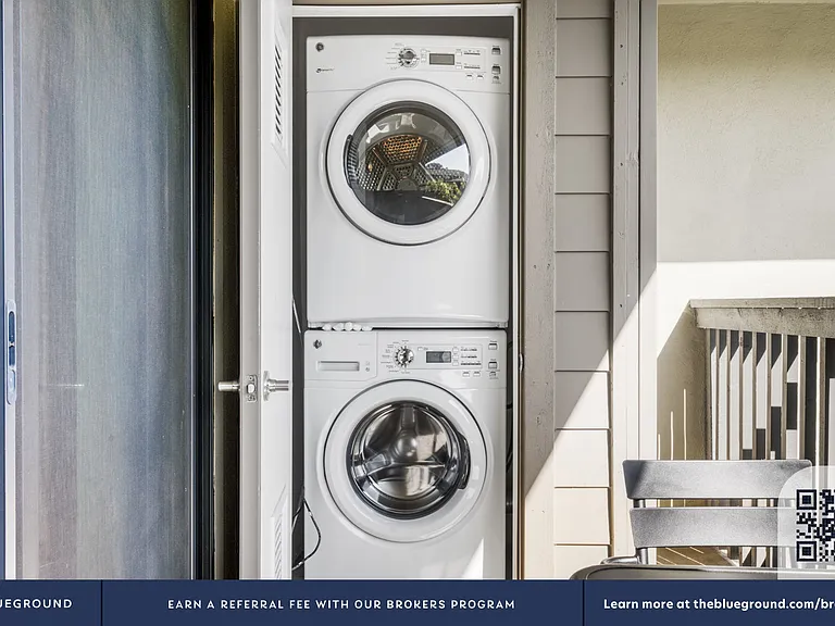 Washer/Dryer in Apartment
