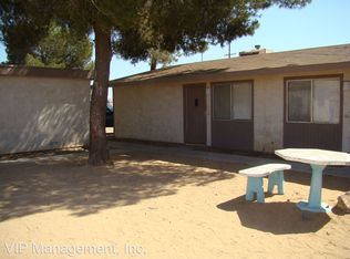 21335 Bear Valley Rd APT 4, Apple Valley, CA 92308