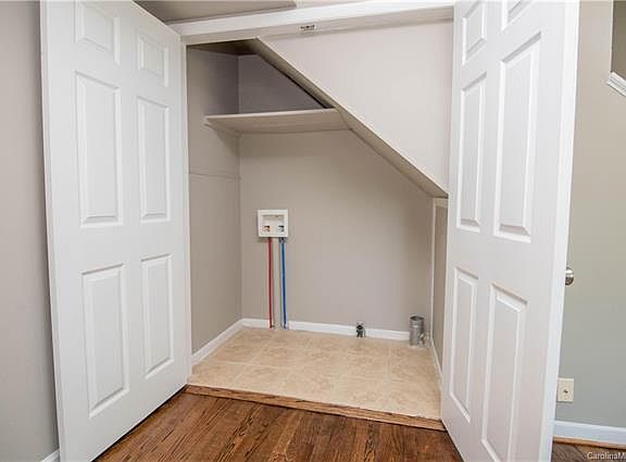 5th image of 318 Highland St APT 1
