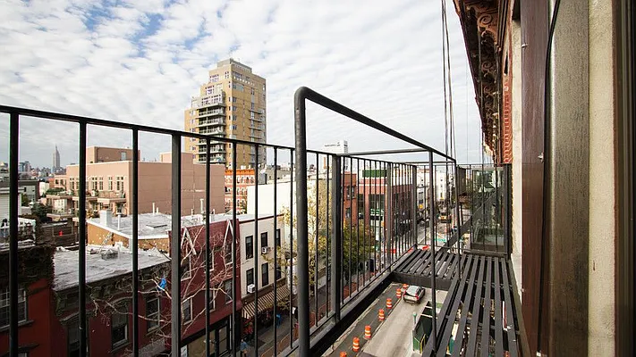 Rented by Nooklyn NYC LLC | media 54