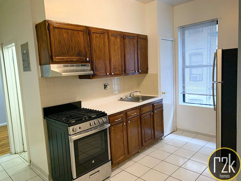 1st image of 3163 33rd St APT 4