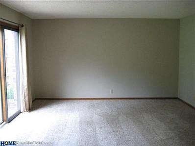 4th image of 2915 Londonshire Ct