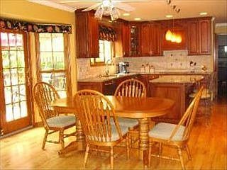 3rd image of 3817 Vardon Ct