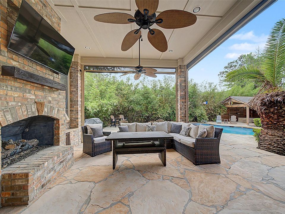 1st image of 28431 Lauren Cove Ln