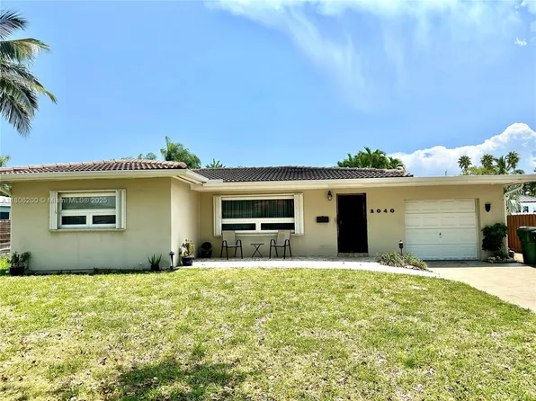 2040 N Hibiscus Dr, North Miami, FL 33181