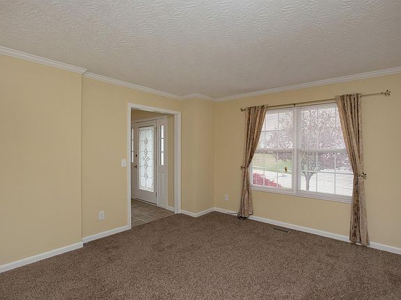 3rd image of 145 Keswick Dr