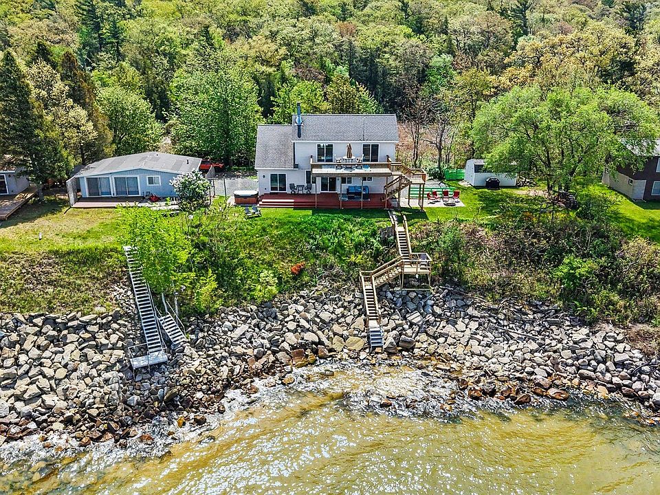 1st image of 3053 N Lakeshore Dr
