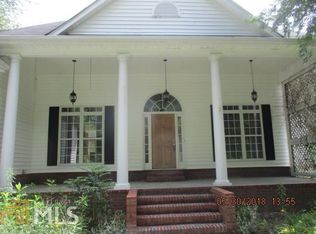 2132 NE Indian Shoals Dr, Loganville, GA 30052