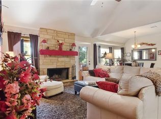 107 Oah Ct, Bastrop, TX 78602