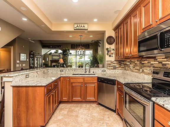 5th image of 6569 Wild Rose Ln