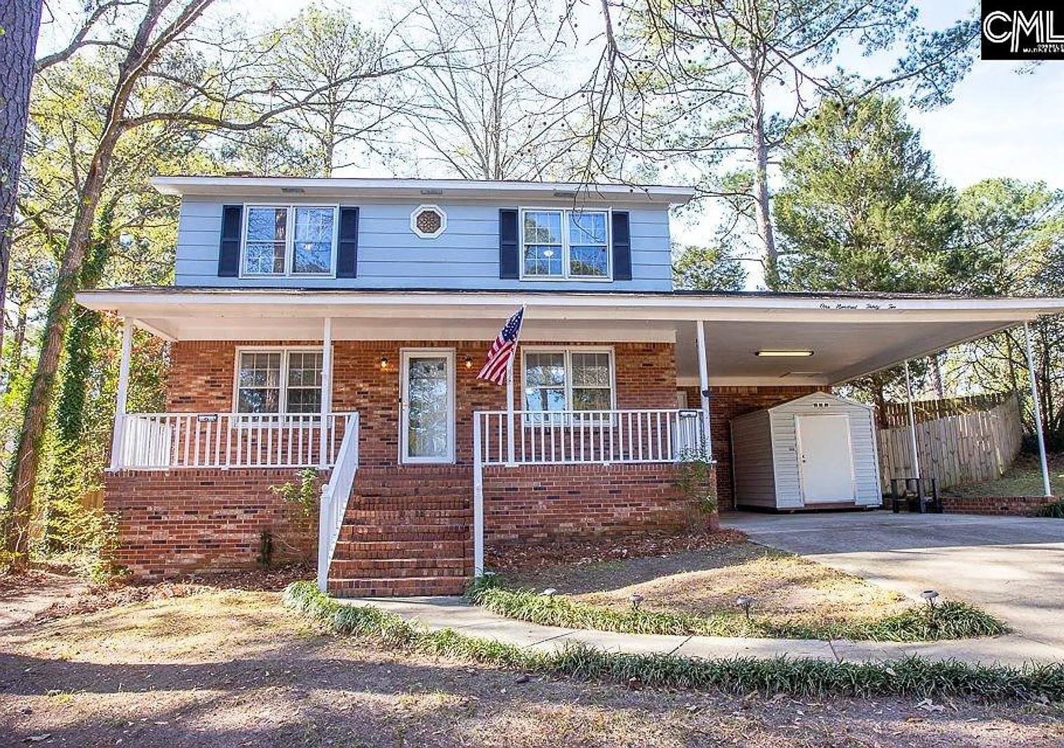 Updated & Move-In Ready in SE Columbia! — Photo 1