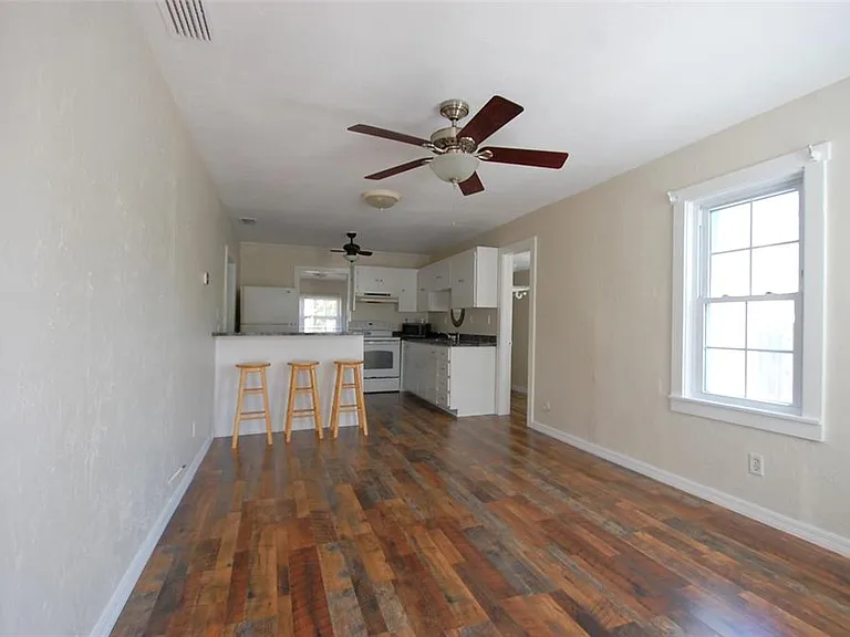 247 Short St — Photo 3