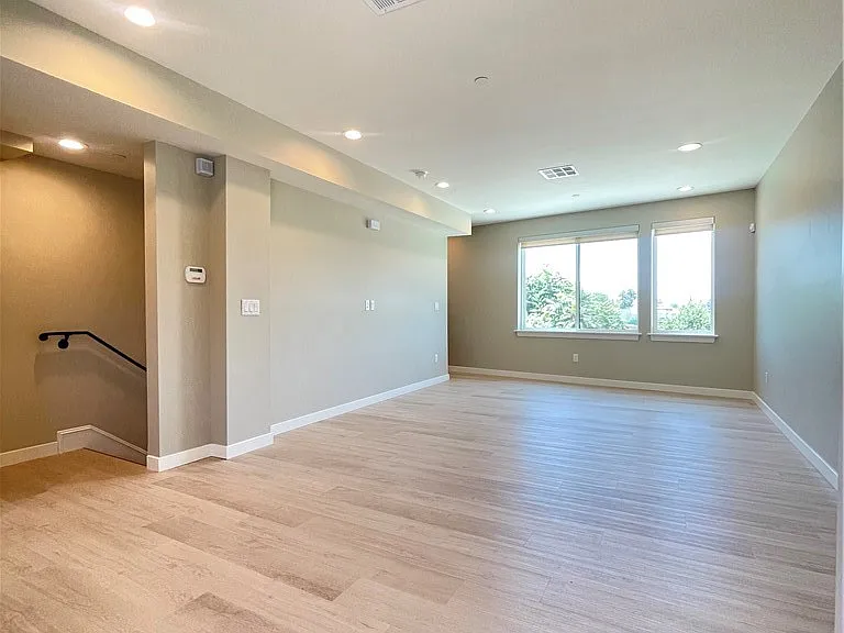 4251 E Live Oak Ave #8 — Photo 13