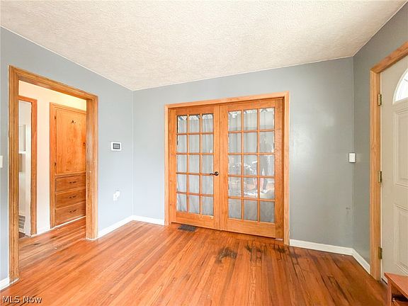 5th image of 1664 Douglas Rd