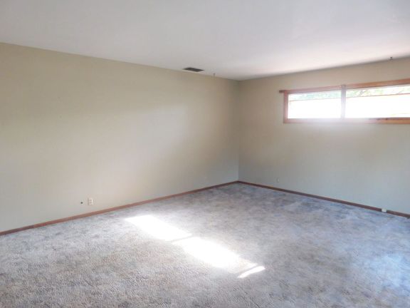 5th image of 2740 W 3rd Ave