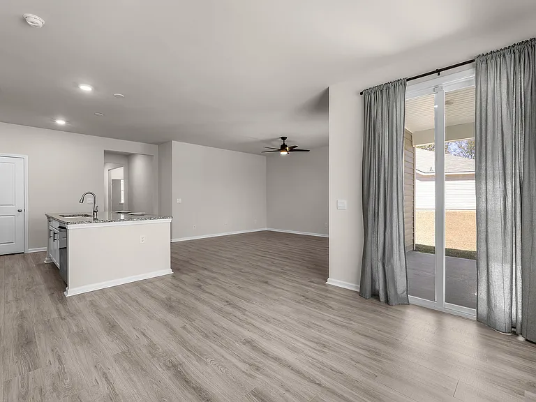84 Woodford Reserve Dr — Photo 30