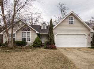 6731 Sawtooth Dr, Ooltewah, TN 37363