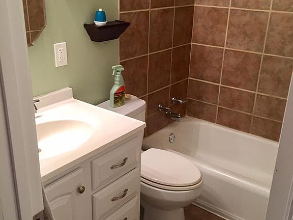 4th image of 8827 Craig Dr